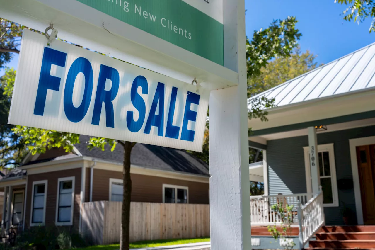 Mortgage rates fall to lowest level since mid-March