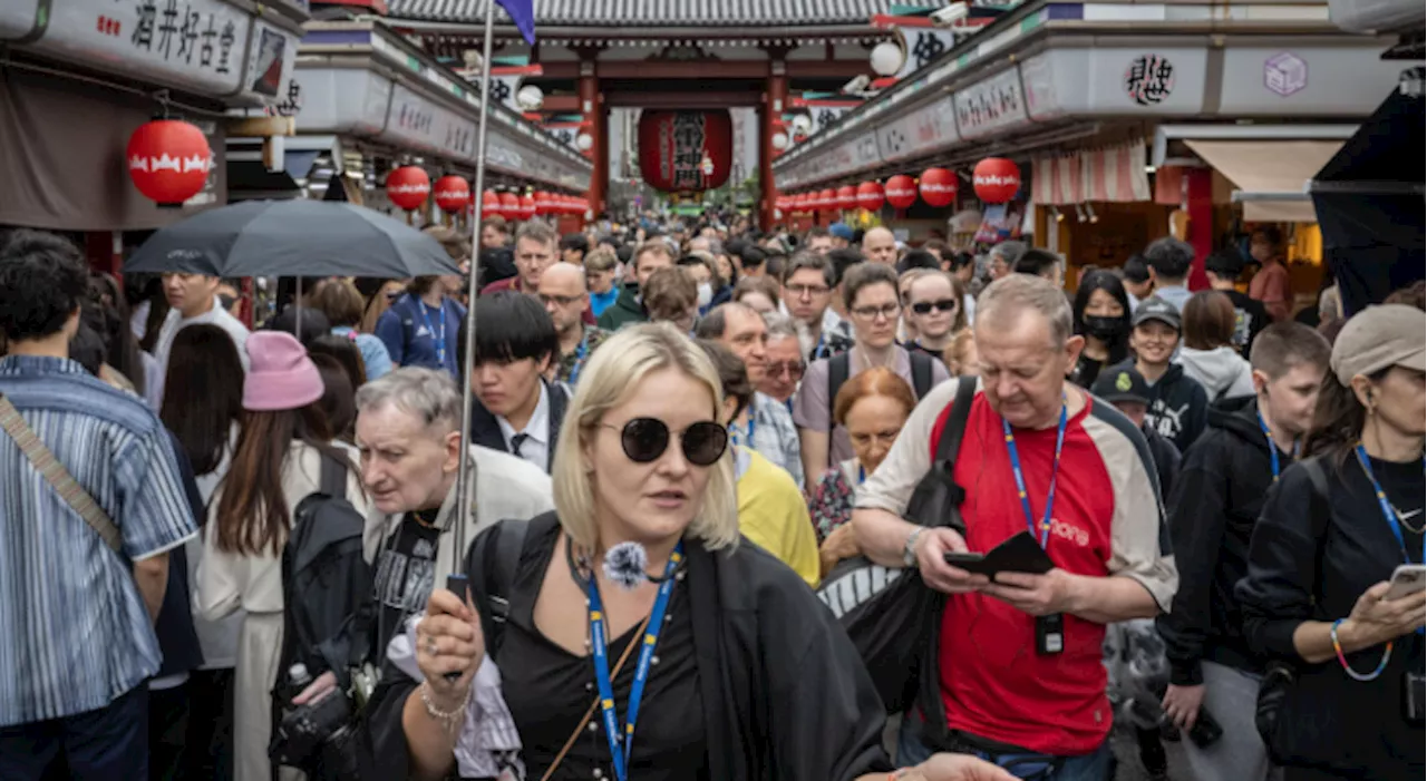 Japan sees million more tourists post-pandemic, breaking half-year record