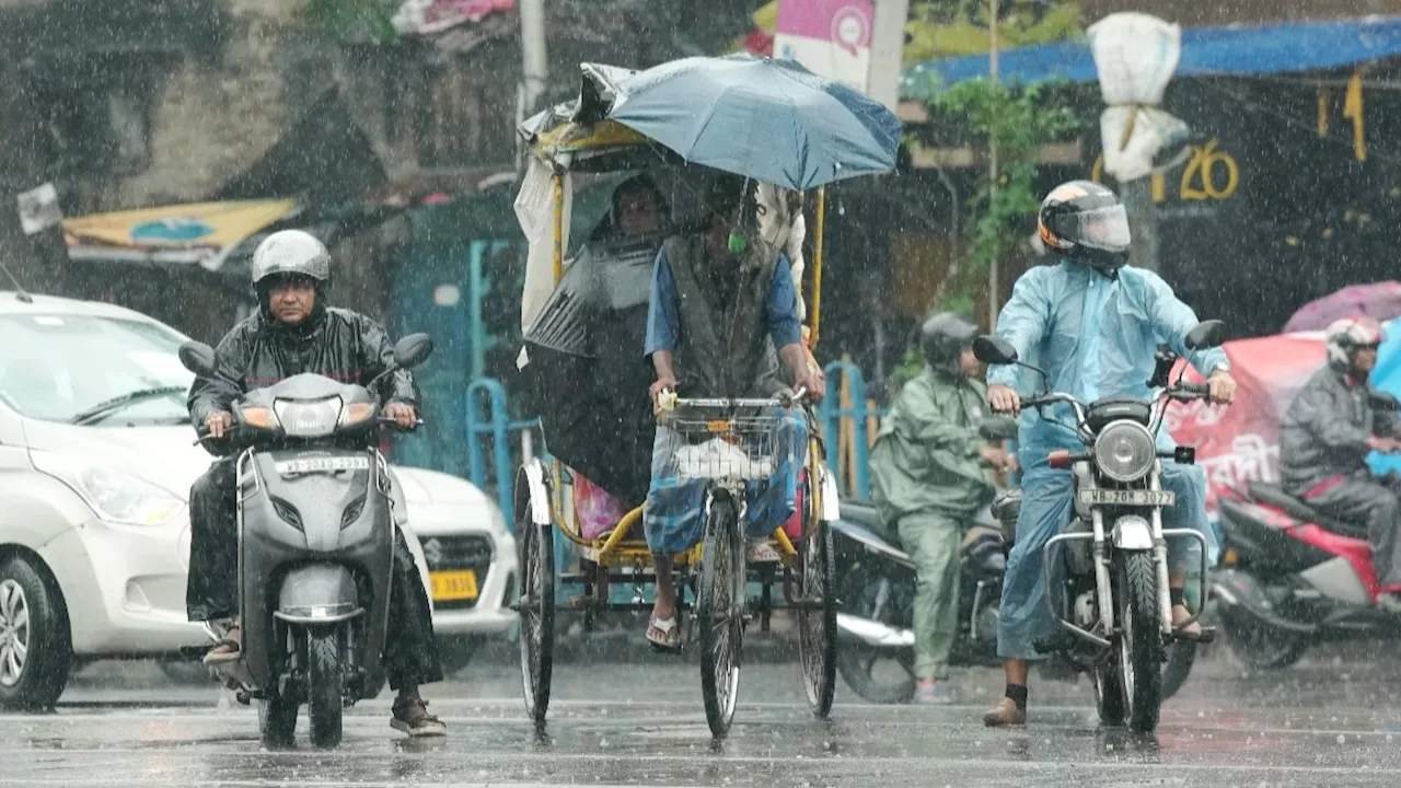 Weather Today: महाराष्ट्र-गुजरात समेत इन राज्यों में आज भी जारी रहेगी आफत की बारिश, जानें देशभर का मौसम