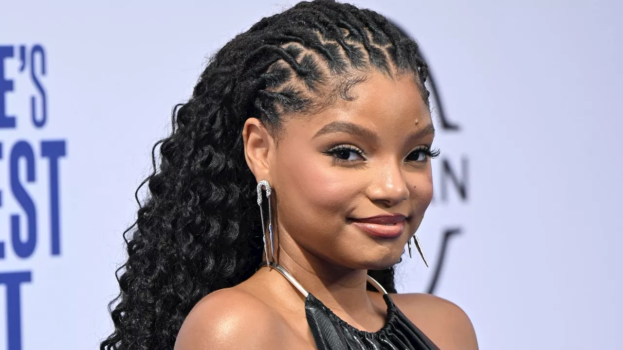 Halle Bailey Has the Ultimate Beach Vacation Hair Right Now