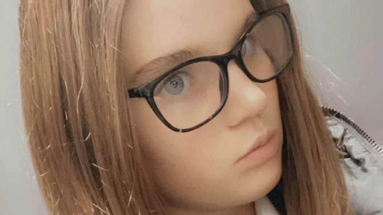 Boy, 16, followed 15-year-old girl for 45 minutes before he knifed her to death in alleyway, court...
