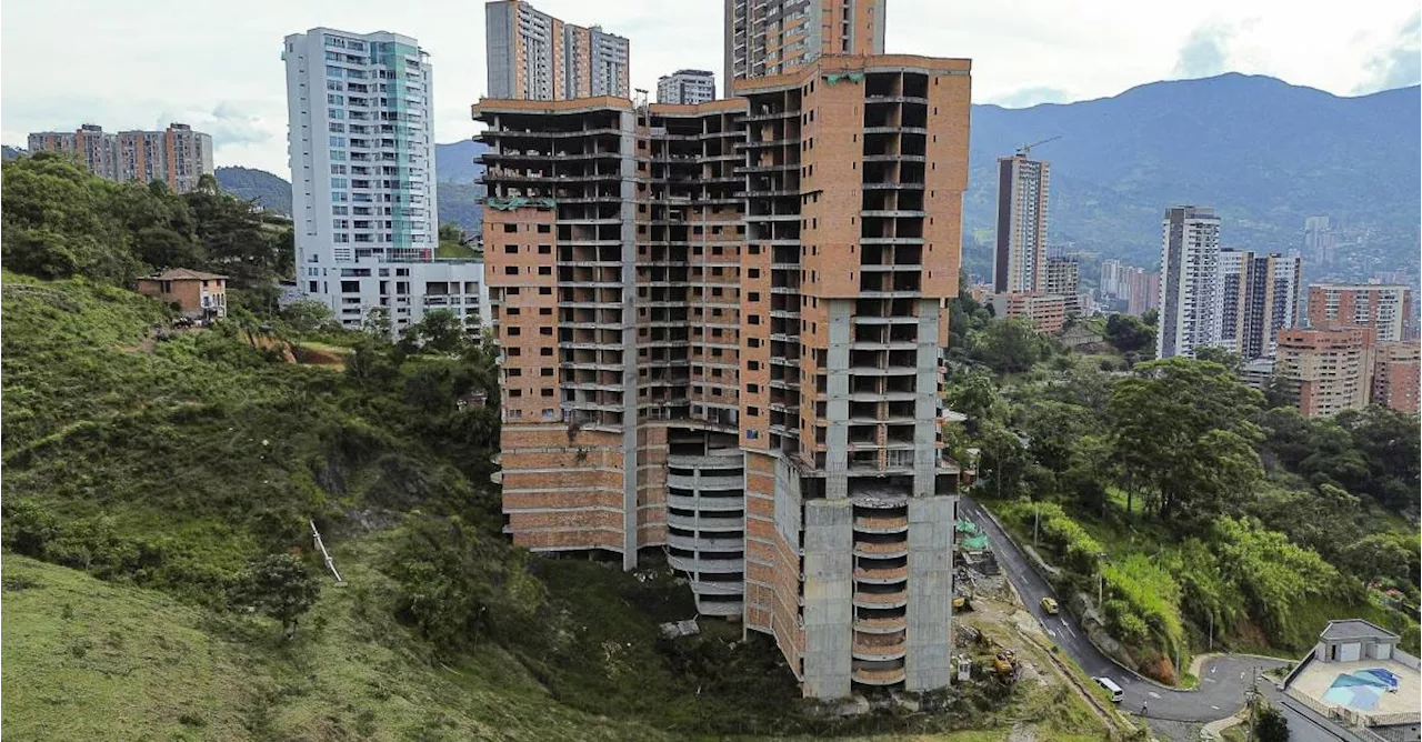 180 familias cumplen 15 años esperando que les entreguen su apartamento en Sabaneta