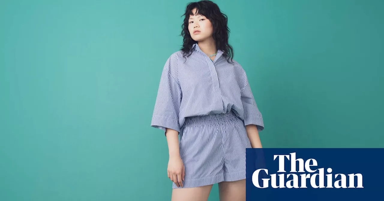 Got a fear of shorts? It’s all about choosing the right shirt