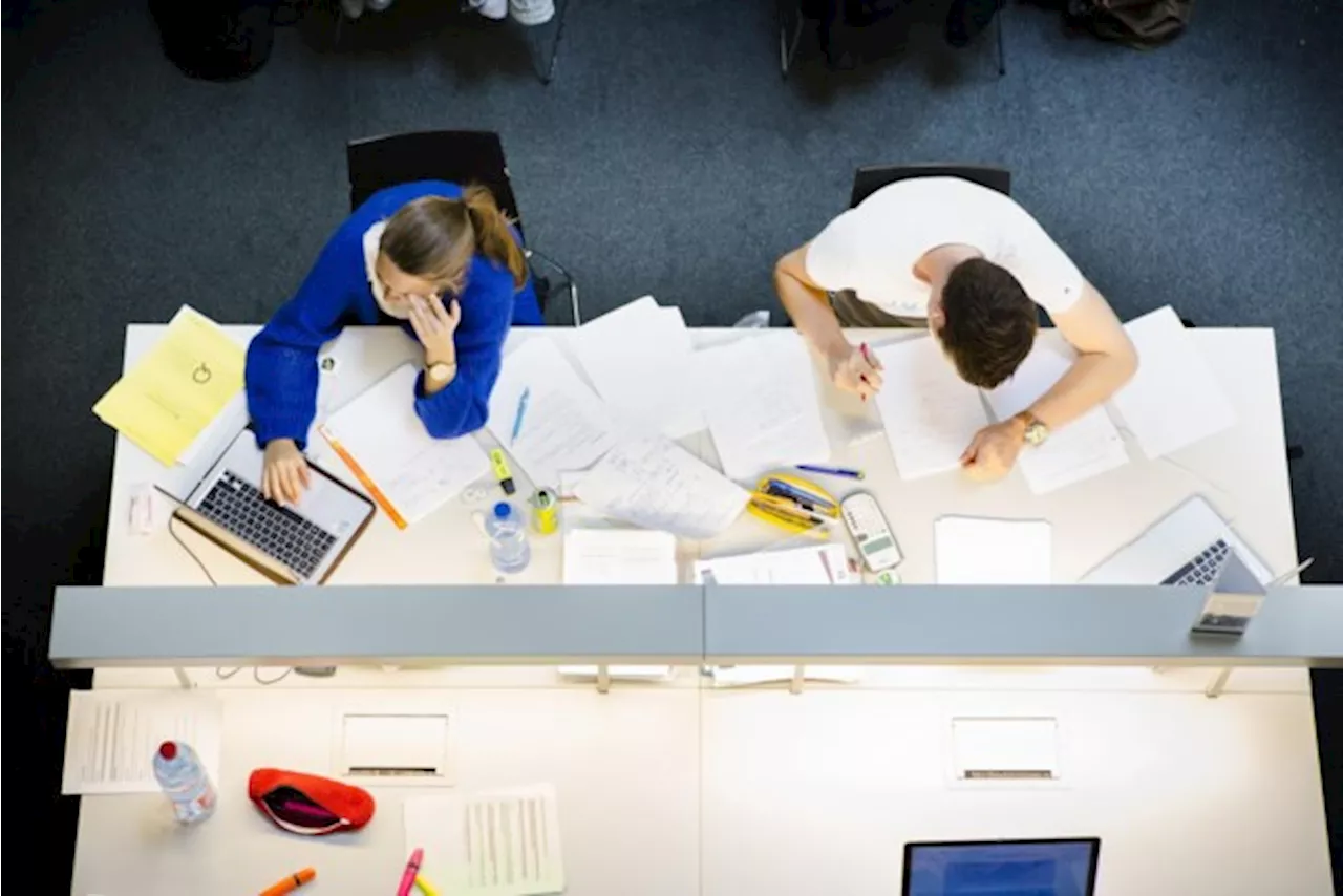 Mechelse studenten met herexamens kunnen ook deze zomer samen studeren: “We stellen ruim 100 stille studieplek