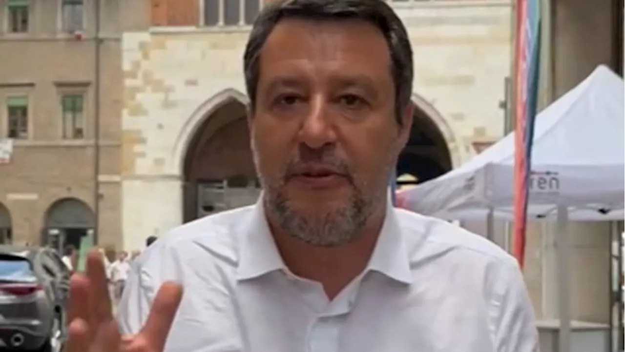 Salvini, &#034;lavorate e vergognatevi&#034;: il video contro &#034;certi giornalisti&#034; e la sinistra