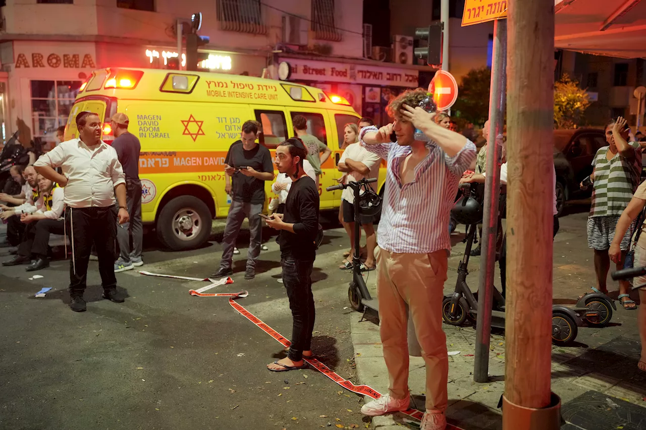 Air attack in Tel Aviv causes large explosion, leaving at least 1 dead