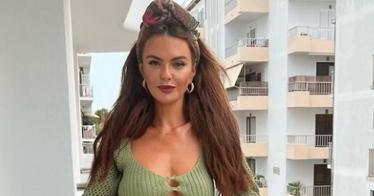 Jennifer Metcalfe's 'comfy' and 'flattering' swimwear is perfect for summer hols