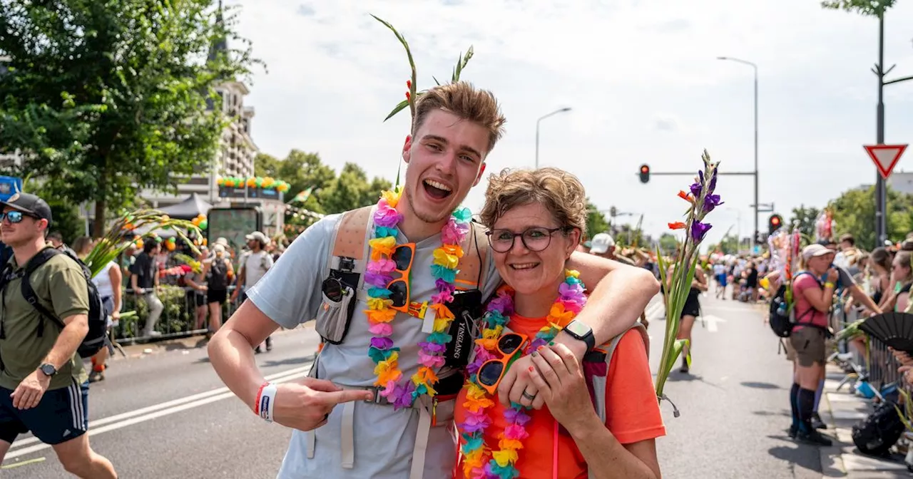 Dennis uit Rolde loopt eerste Vierdaagse uit: 'De zon maakte het zwaar'