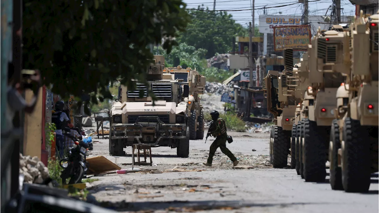 Mueren 40 migrantes haitianos al incendiarse una embarcación frente a las costas del país