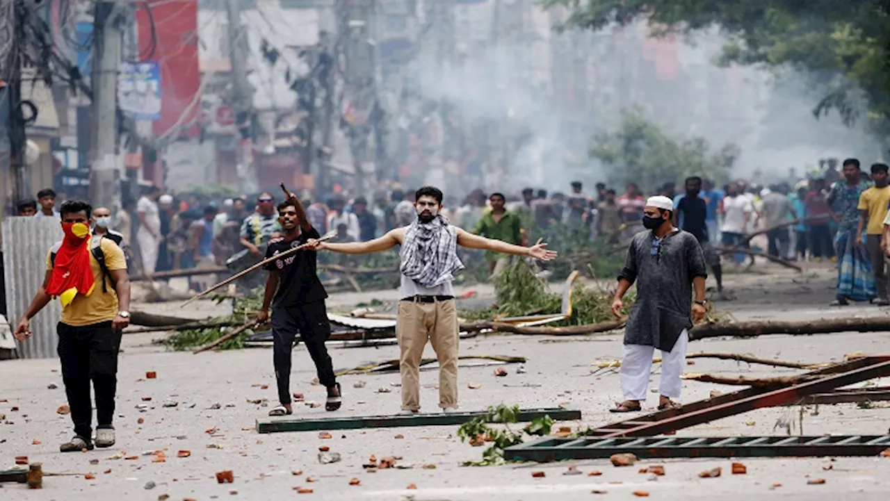 Three killed as Bangladesh protests widen, communications disrupted - SABC News