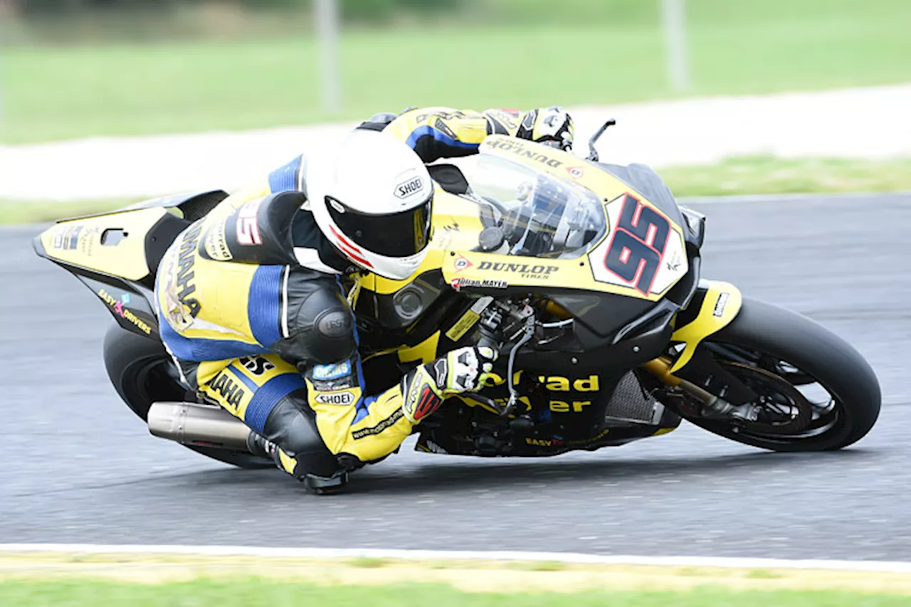 IOEM Superbike: Julian Mayer sucht Heil in der Flucht