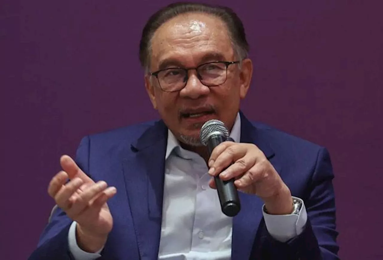 Anwar’s presence at Sabah Barisan event shows unity, strength between Pakatan, Barisan