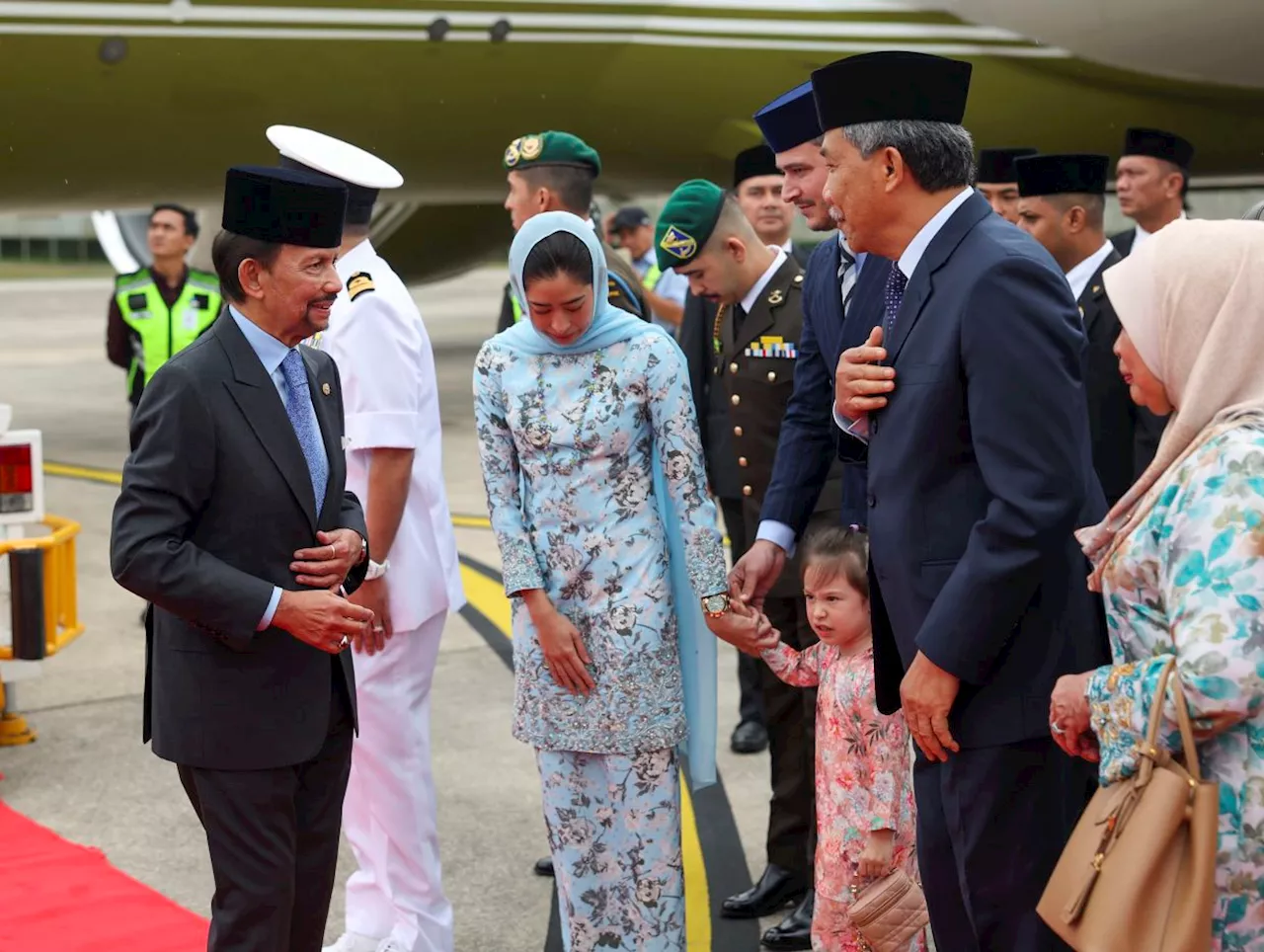 Sultan Hassanal Bolkiah arrives in Malaysia to attend Sultan Ibrahim's Installation Ceremony