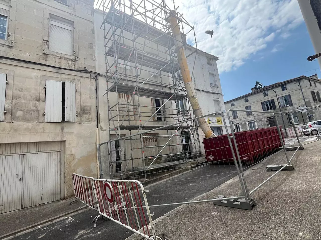 Saintes : un risque d’effondrement, la rue Saint-François fermée