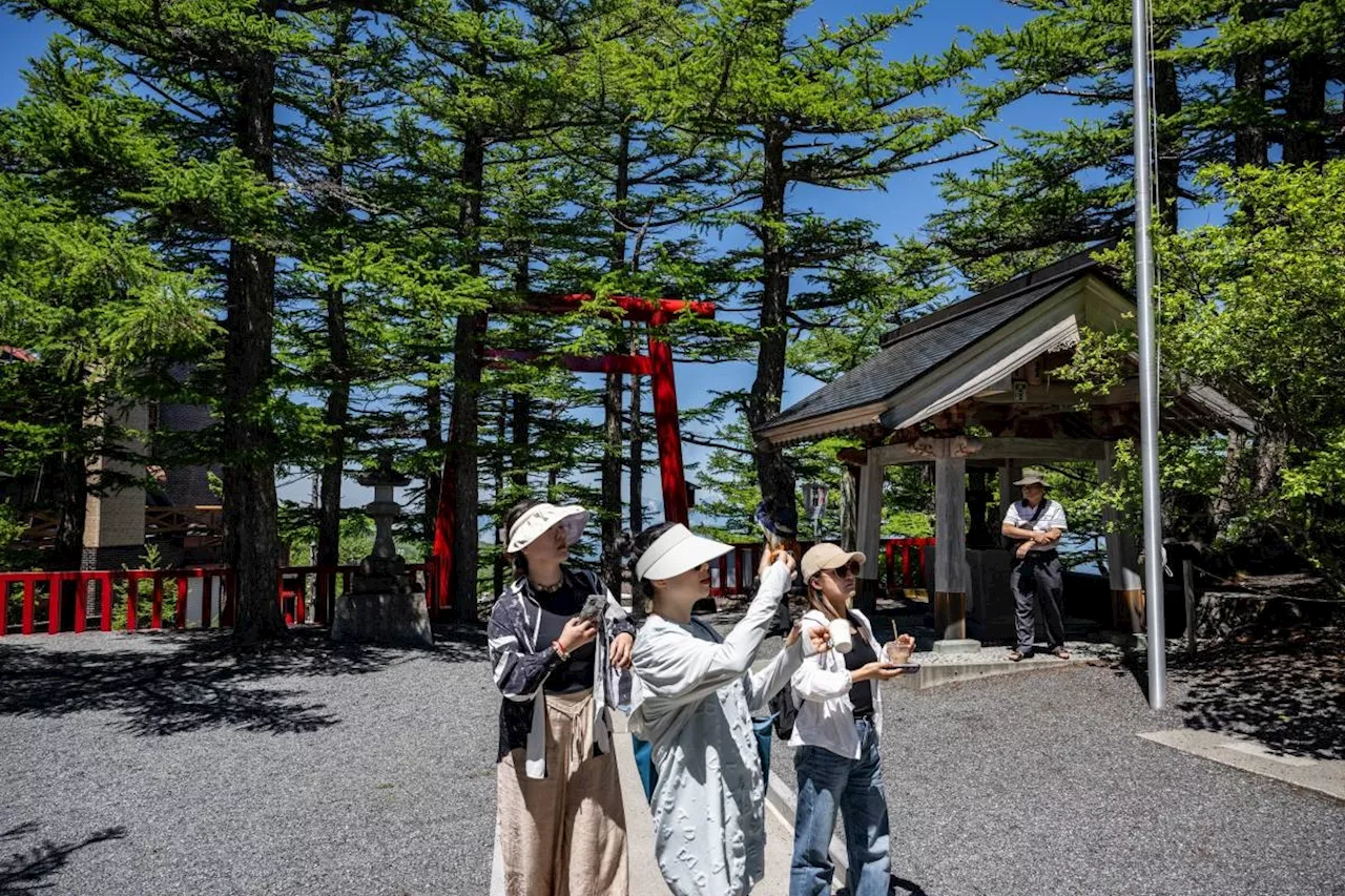 Japan sees 1M more tourists post-pandemic, breaking half-year record