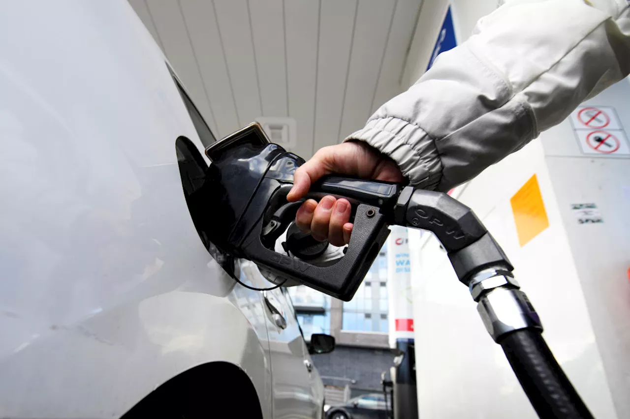 Gas prices fall in Canada, with drops across B.C. and Atlantic Canada