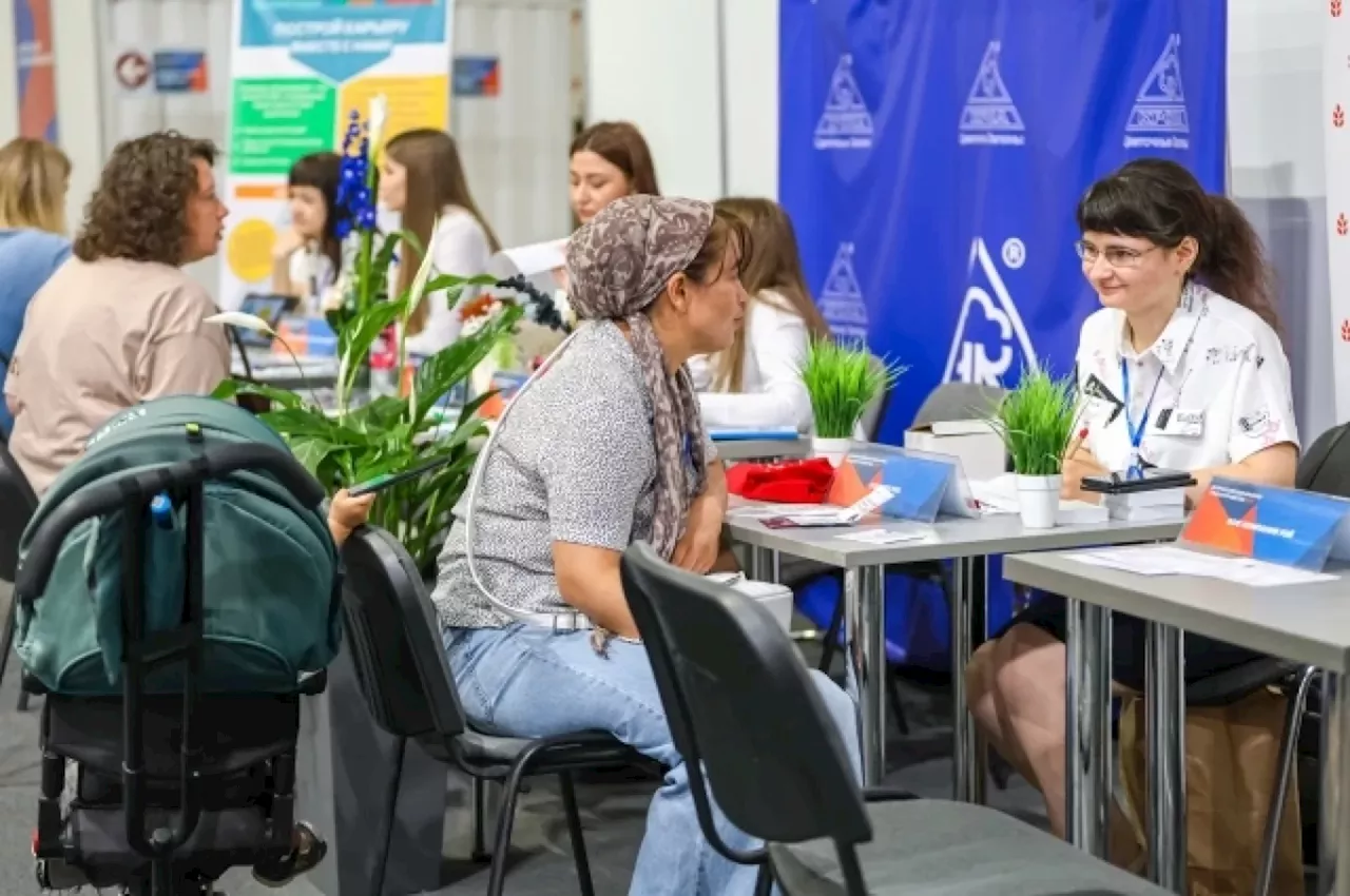 Каждому — по вакансии. В России прошла ярмарка трудоустройства