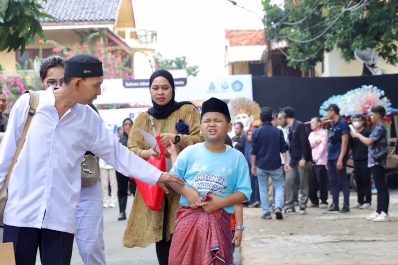 Dharma Wanita PAM Jaya gelar khitan massal diikuti 521 anak