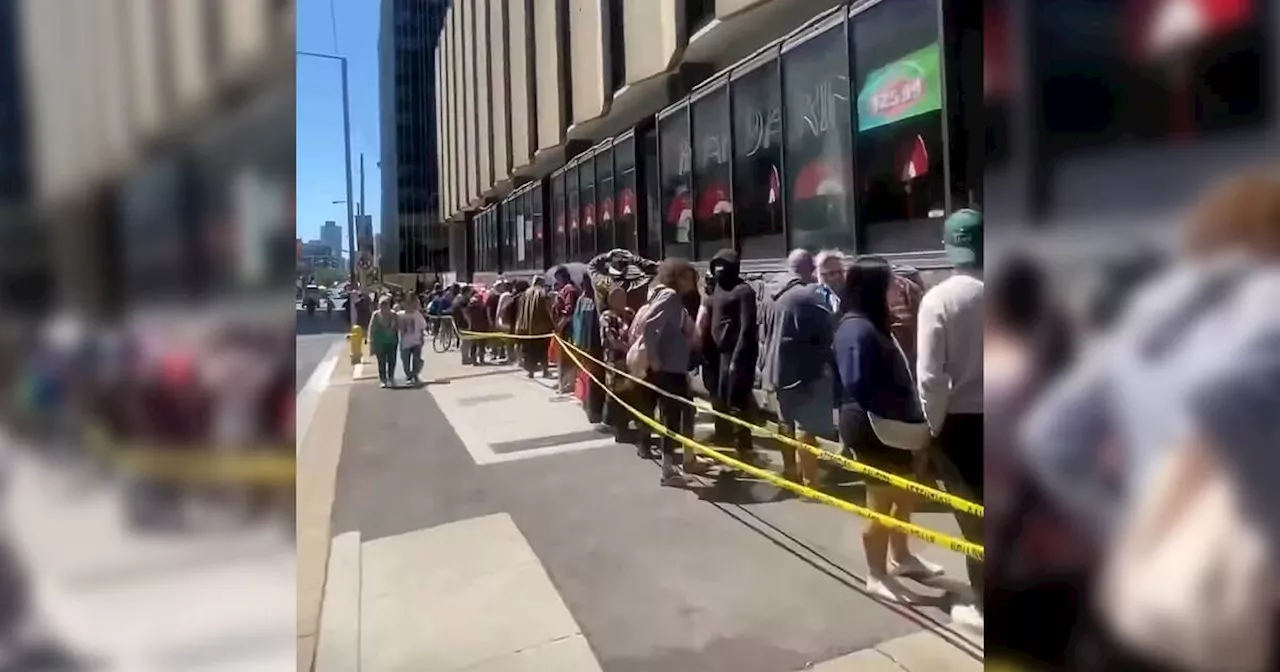 Lineups for the Mandarin free AYCE buffet in Ontario were totally out of control