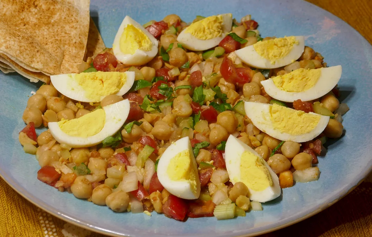 Tunisian chickpea salad brings spice to a cool summer dish