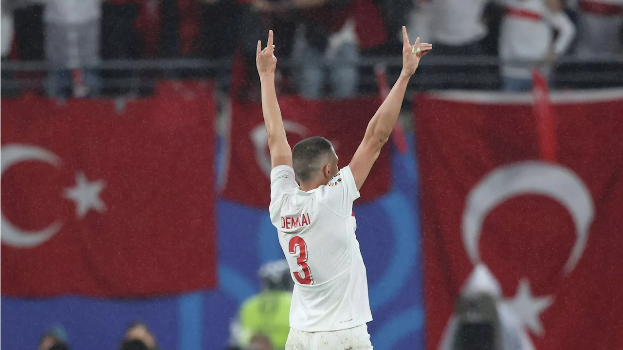 Rechtsextremer Wolfsgruß von Türkei-Torschütze Demiral