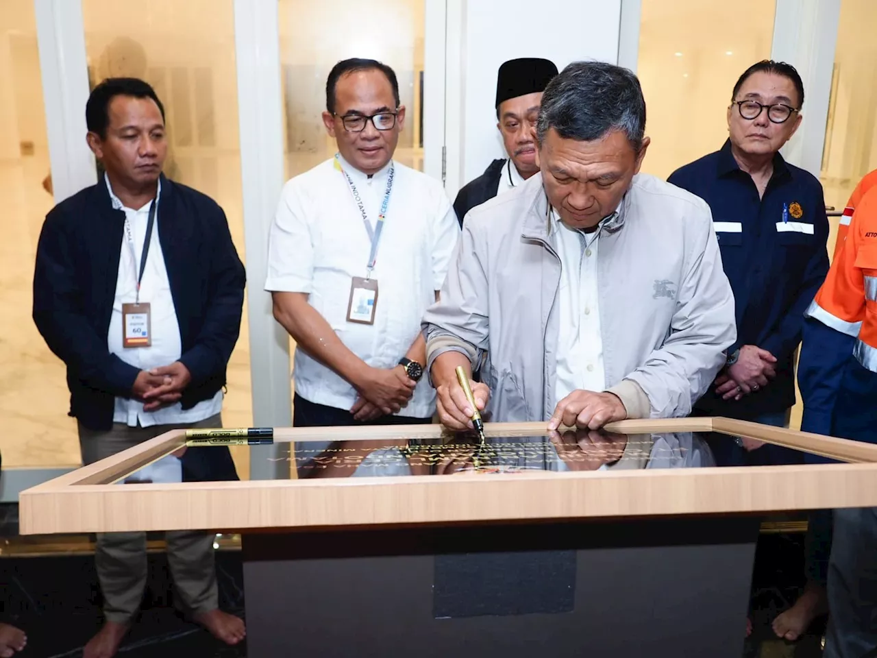 Menteri Arifin Tasrif Resmikan Pusat Peribadatan PT Ceria Nugraha Indotama di Kolaka