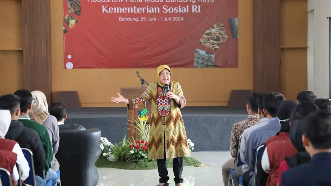 Roadshow PENA Muda, Mensos Risma Pesan Agar Anak Muda Terus Berjuang Capai Kesuksesan