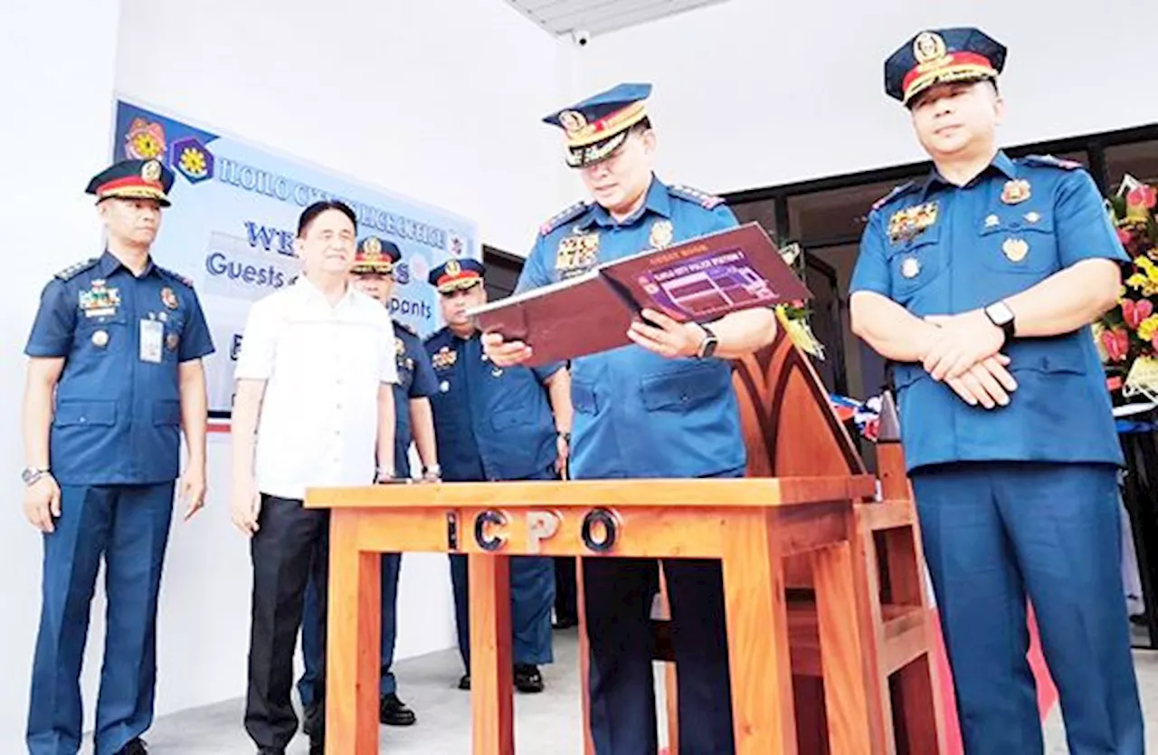 PNP chief inaugurates 4 new police stations in Iloilo City