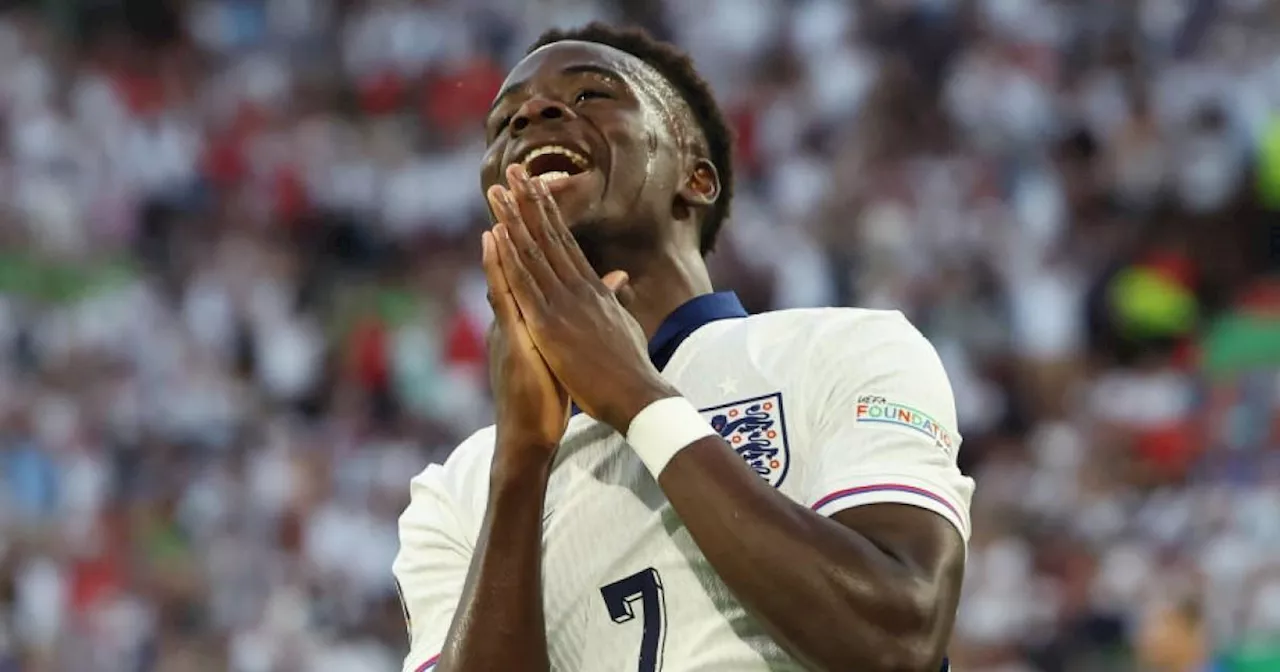 Rio Ferdinand sends message to Gareth Southgate on Bukayo Saka position