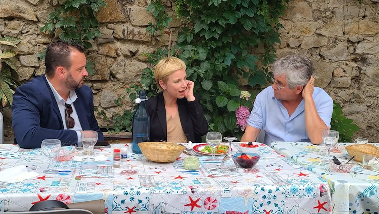 Clémentine Autain à Alès pour soutenir les candidats de la gauche aux législatives dans le Gard