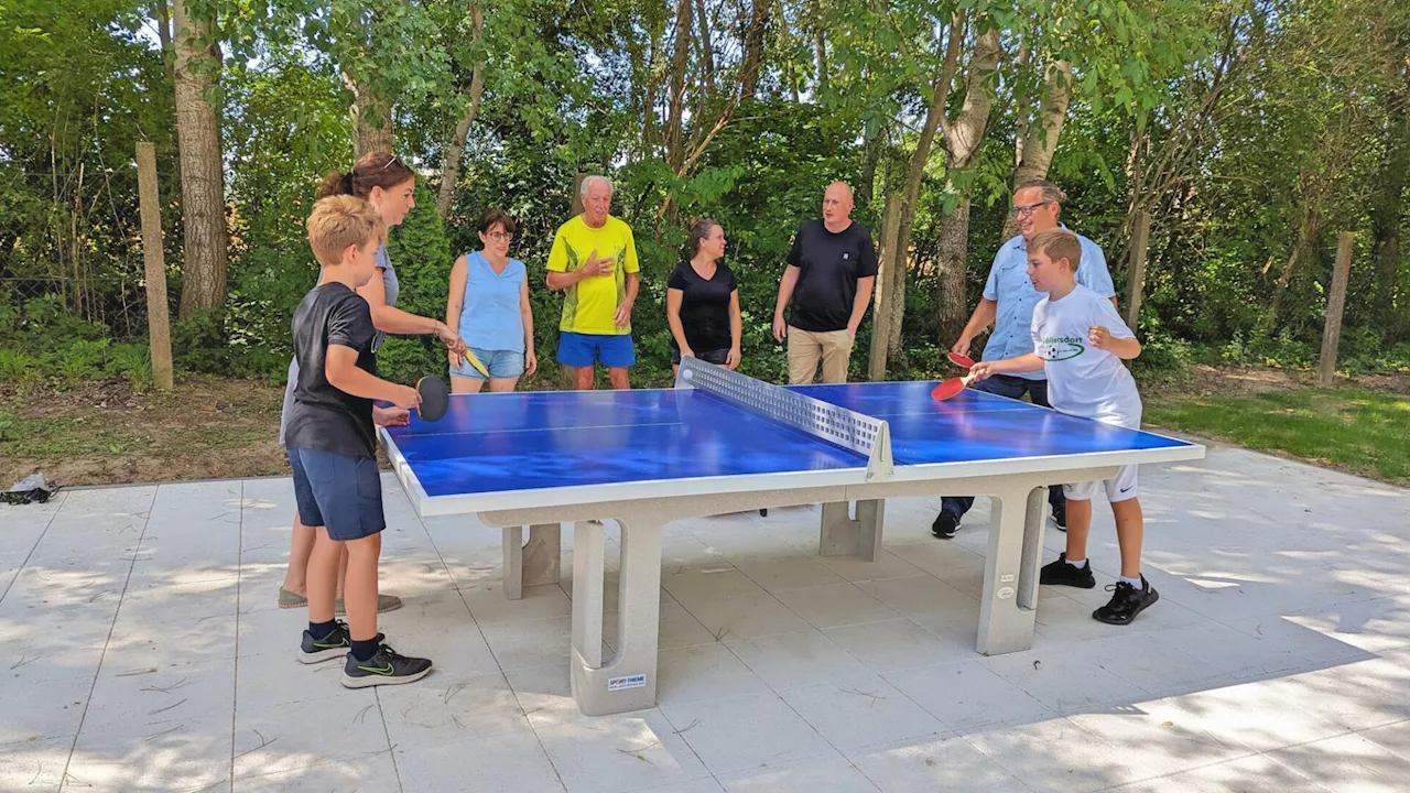 Göllersdorfer Spielplatz ist um einen Tischtennistisch reicher