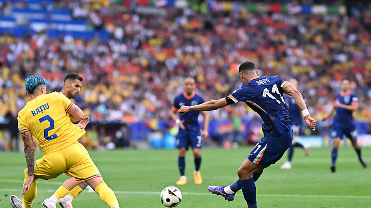 Niederlande nach 3:0 über Rumänien im Viertelfinale