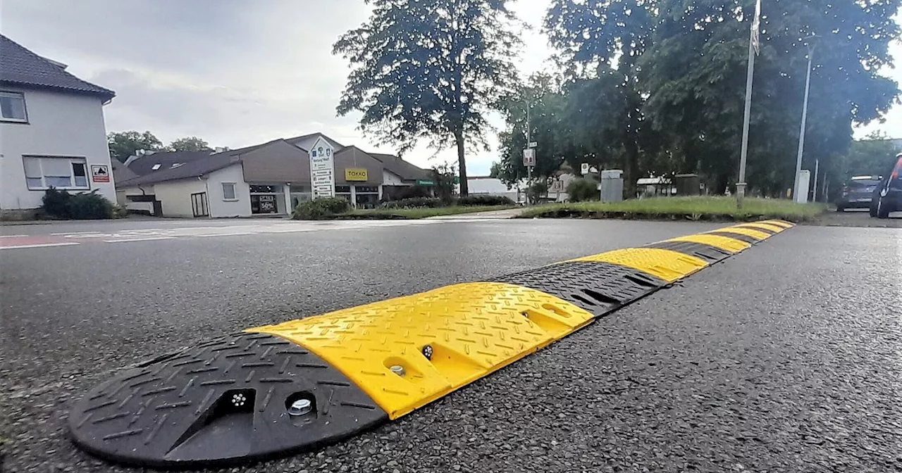 Gegen Tuning-Szene auf Schützenplatz Warburg: Zeigen die neuen Bodenschwellen Wirkung?