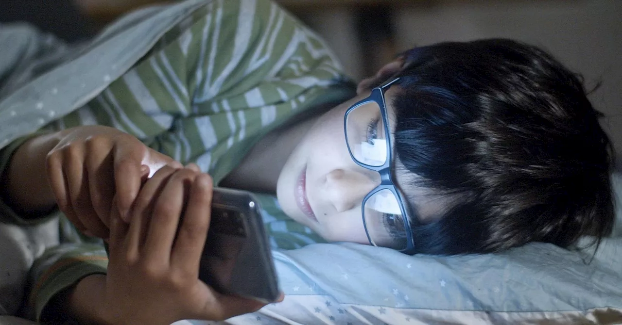 New research shows why a common approach to screentime may backfire.