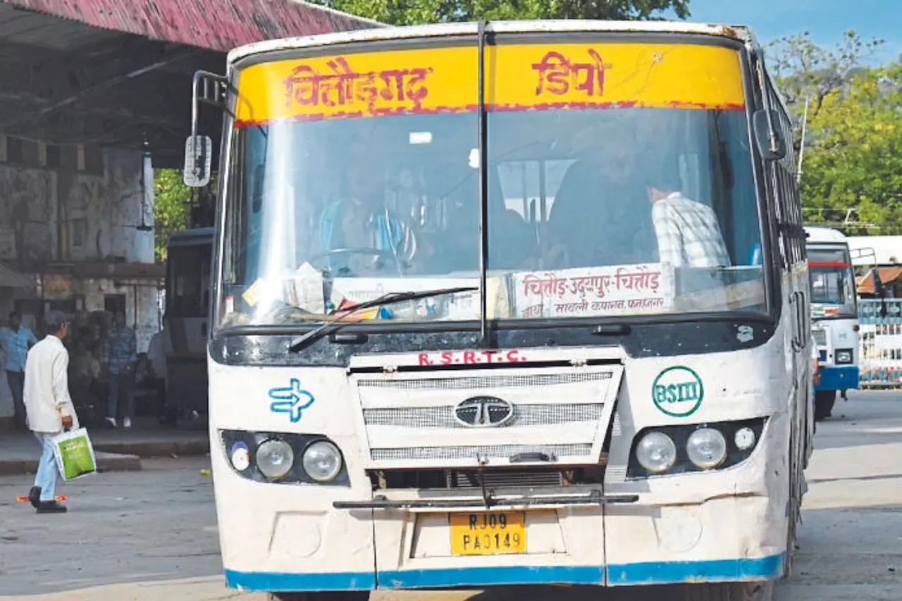 Rajasthan Roadways : बिना वर्दी रोडवेज बसें दौड़ा रहे हैं चालक-परिचालक, ड्रेस कोड के बिना नहीं हो पाती पहचान