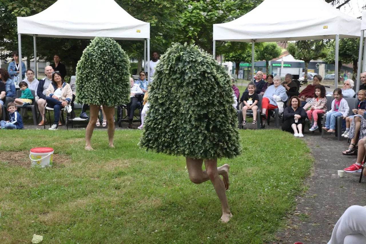 Festival Mimos à Périgueux : des clowns à l’Ehpad devant petits et grands