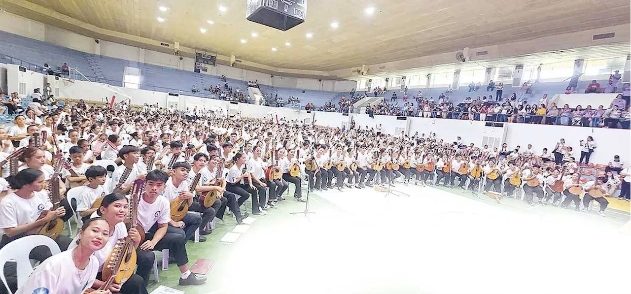 World record set for largest rondalla