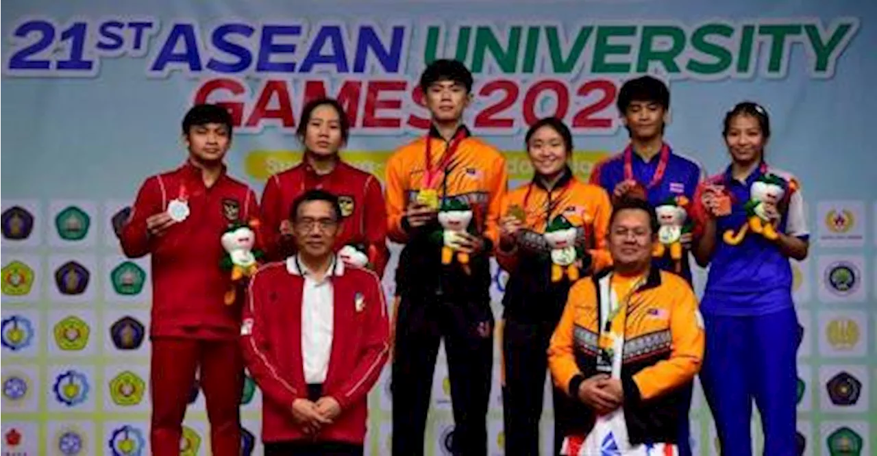 Badminton camp contributes two gold medals for Malaysian contingent