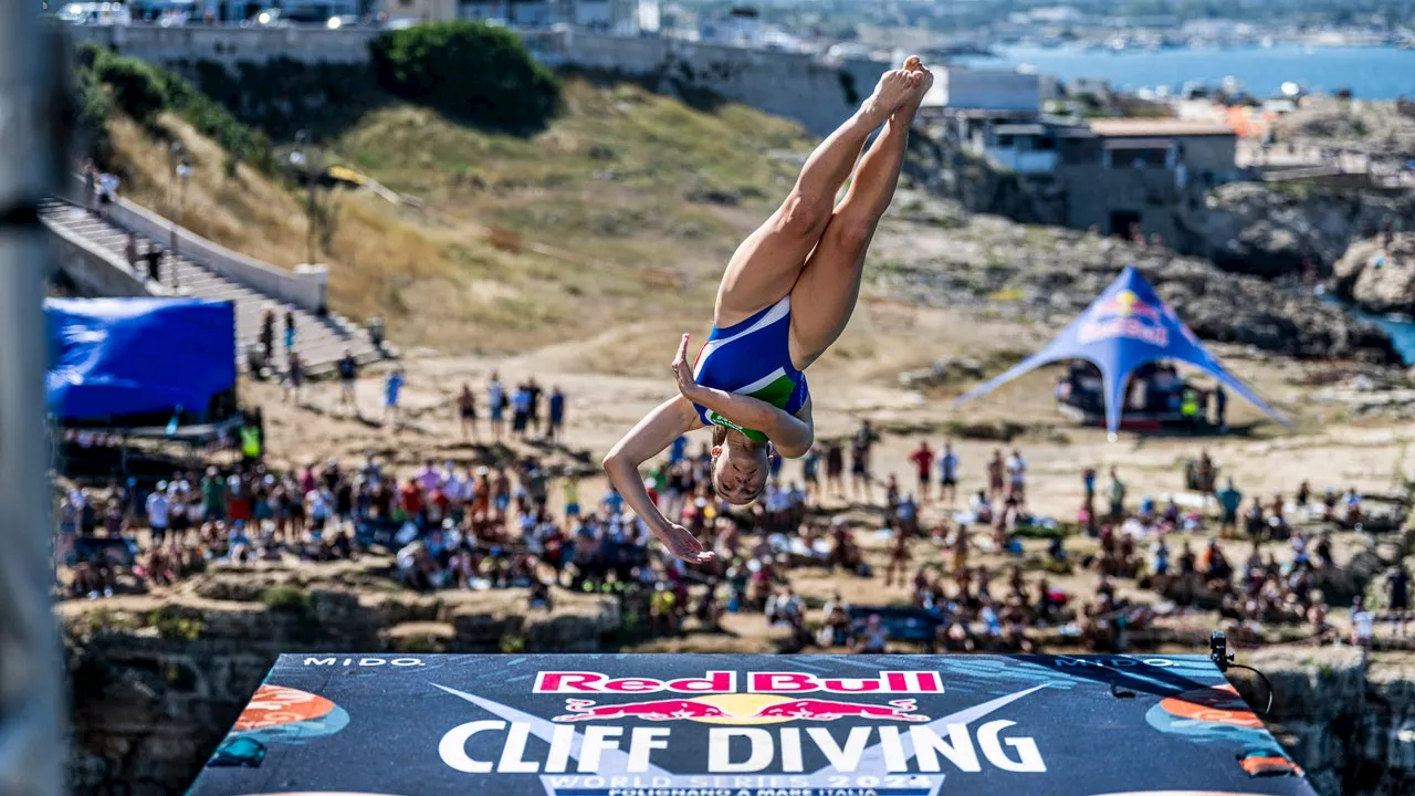 Red Bull Cliff Diving, il nostro weekend tra i tuffi da ventisette metri sul mare