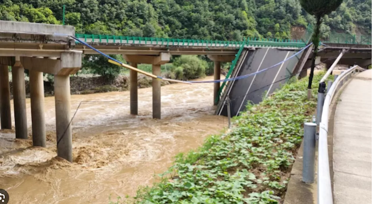 China river bridge collapse kills 11 after torrential rains