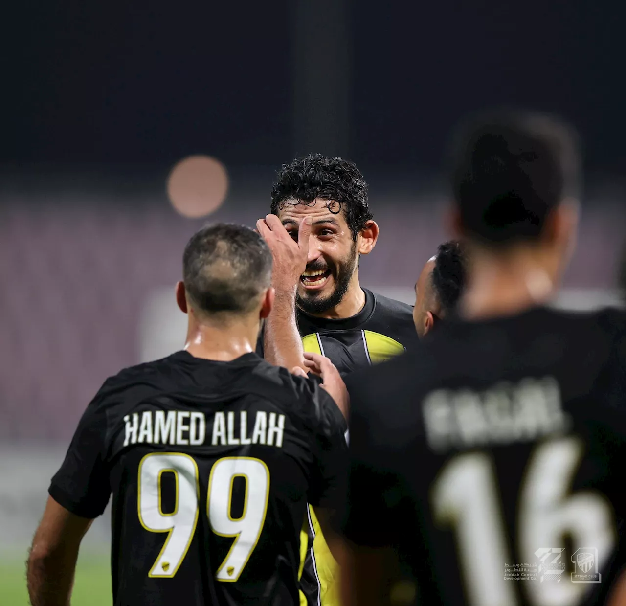 الاتحاد يستعد لتكريم أحمد حجازي وحمدالله