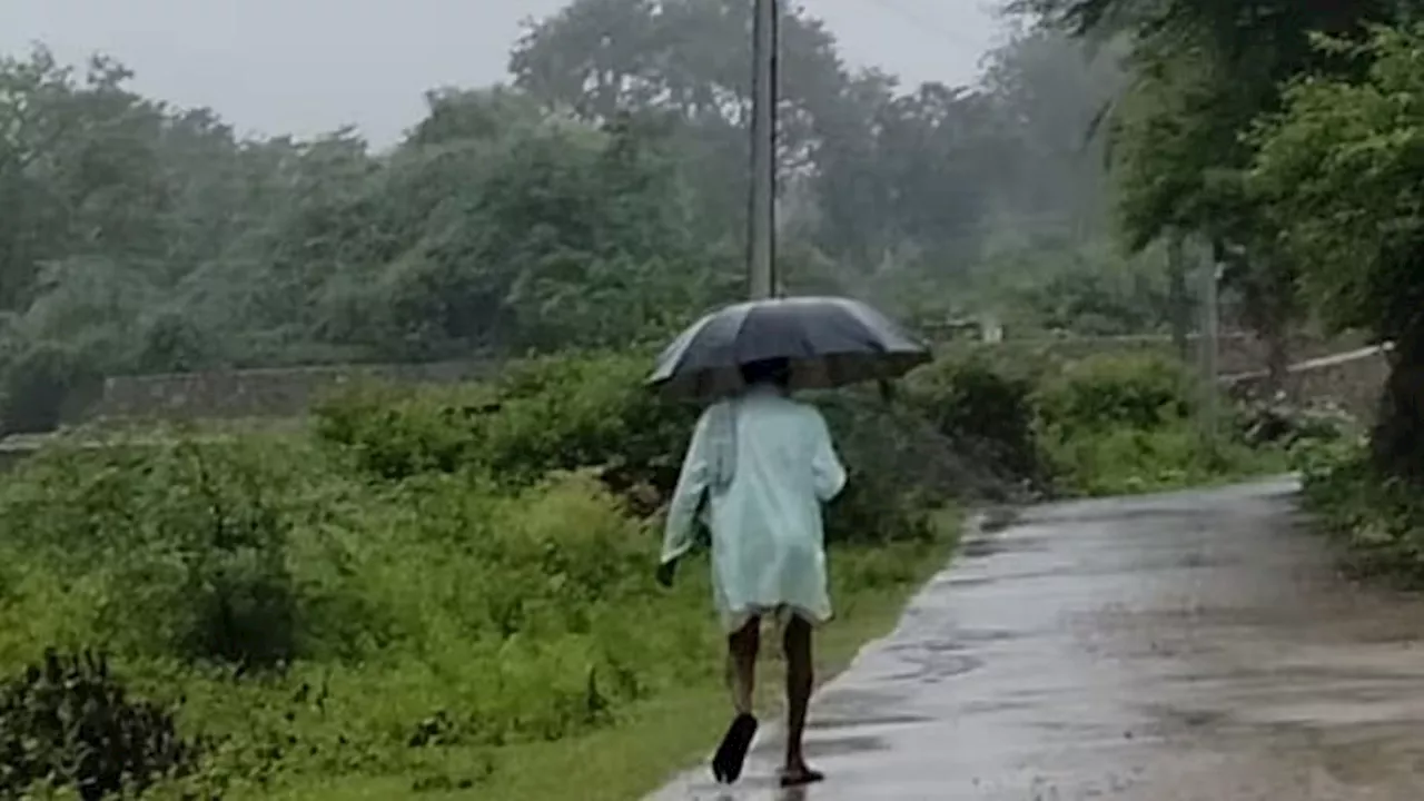 MP Weather: आज से भारी बारिश की चेतावनी, अब तक इछावर में औसत से आधी हो चुकी बारिश; दूसरे नंबर पर सीहोर