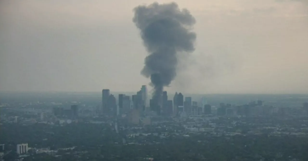 Large fire burning in San Gabriel Valley causes air quality concerns heading into weekend