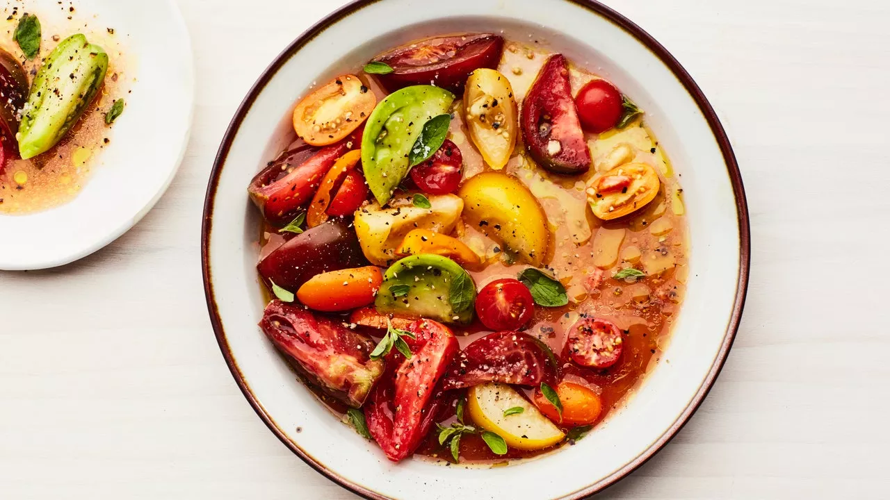 Oregano-Marinated Tomato Salad | Epicurious