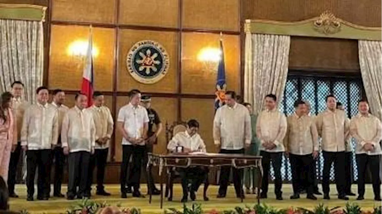 Marcos signs new gov't procurement, anti-financial account scamming laws