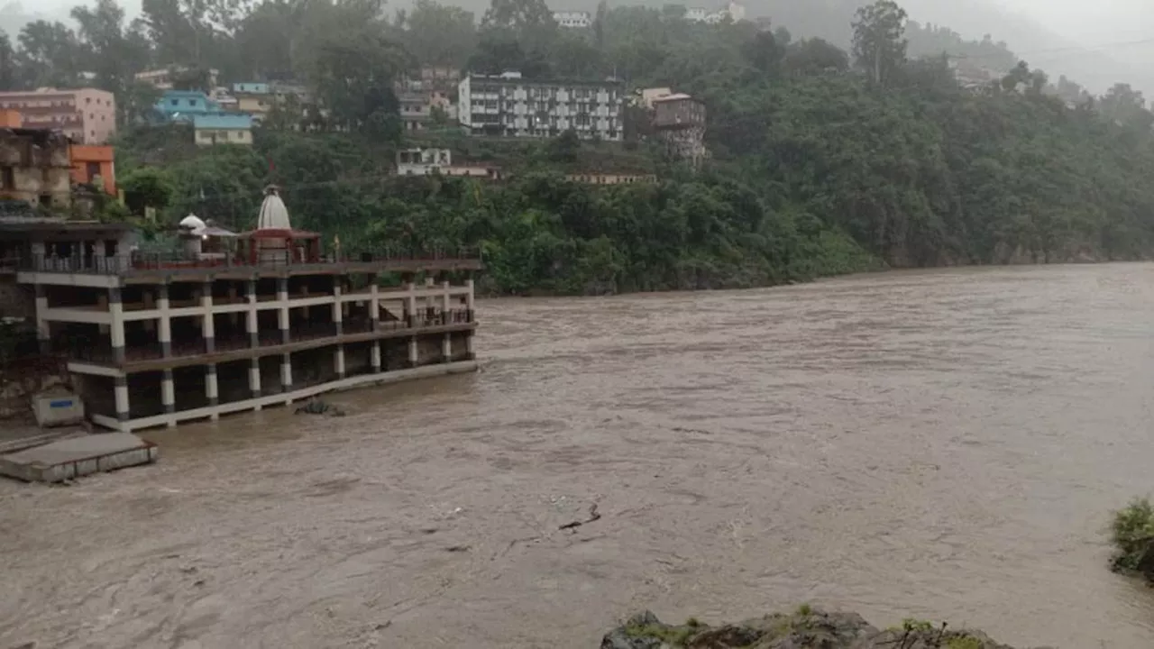 Uttarakhand Weather: उत्‍तराखंड में मानसून ने पकड़ा जोर, नदियां हुई विकराल; आज तीन जिलों में बहुत भारी बारिश का अलर्ट