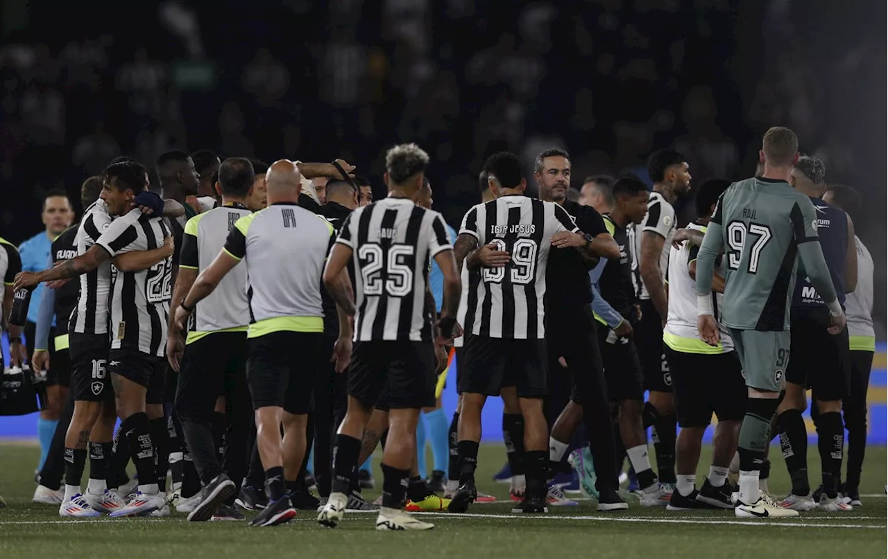 Botafogo x Internacional: onde assistir ao vivo ao jogo do Brasileirão