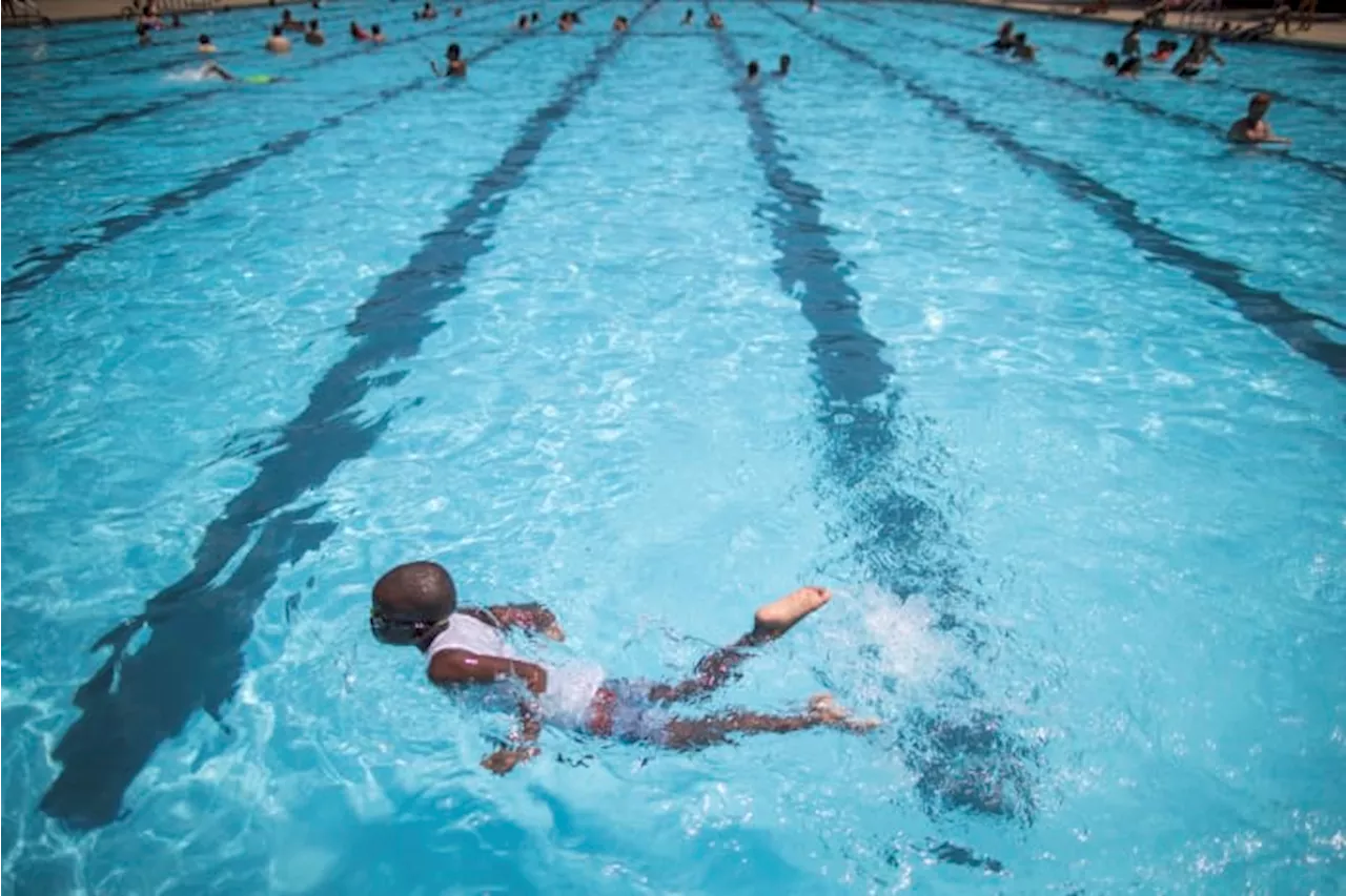 Do you really have to wait to go swimming after eating?