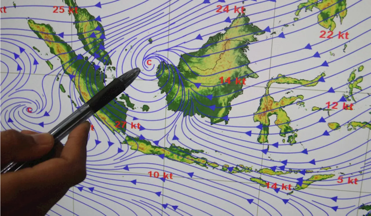 Prakiraan Cuaca Indonesia 217, Waspadai Bibit Siklon Tropis dan Potensi Hujan Lebat