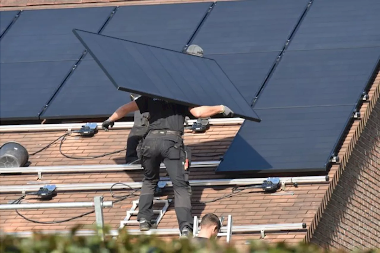 Waarom zonnepanelen geen goudmijn meer zijn: “Nog meer installeren heeft eigenlijk geen zin”